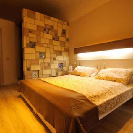 Zyz Holiday Home باليرمو المظهر الخارجي الصورة